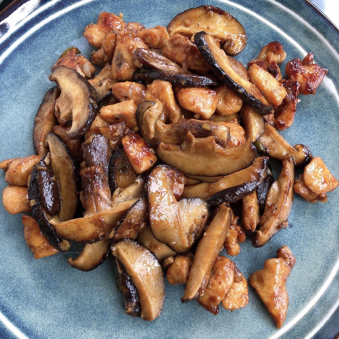 香菇滑鸡