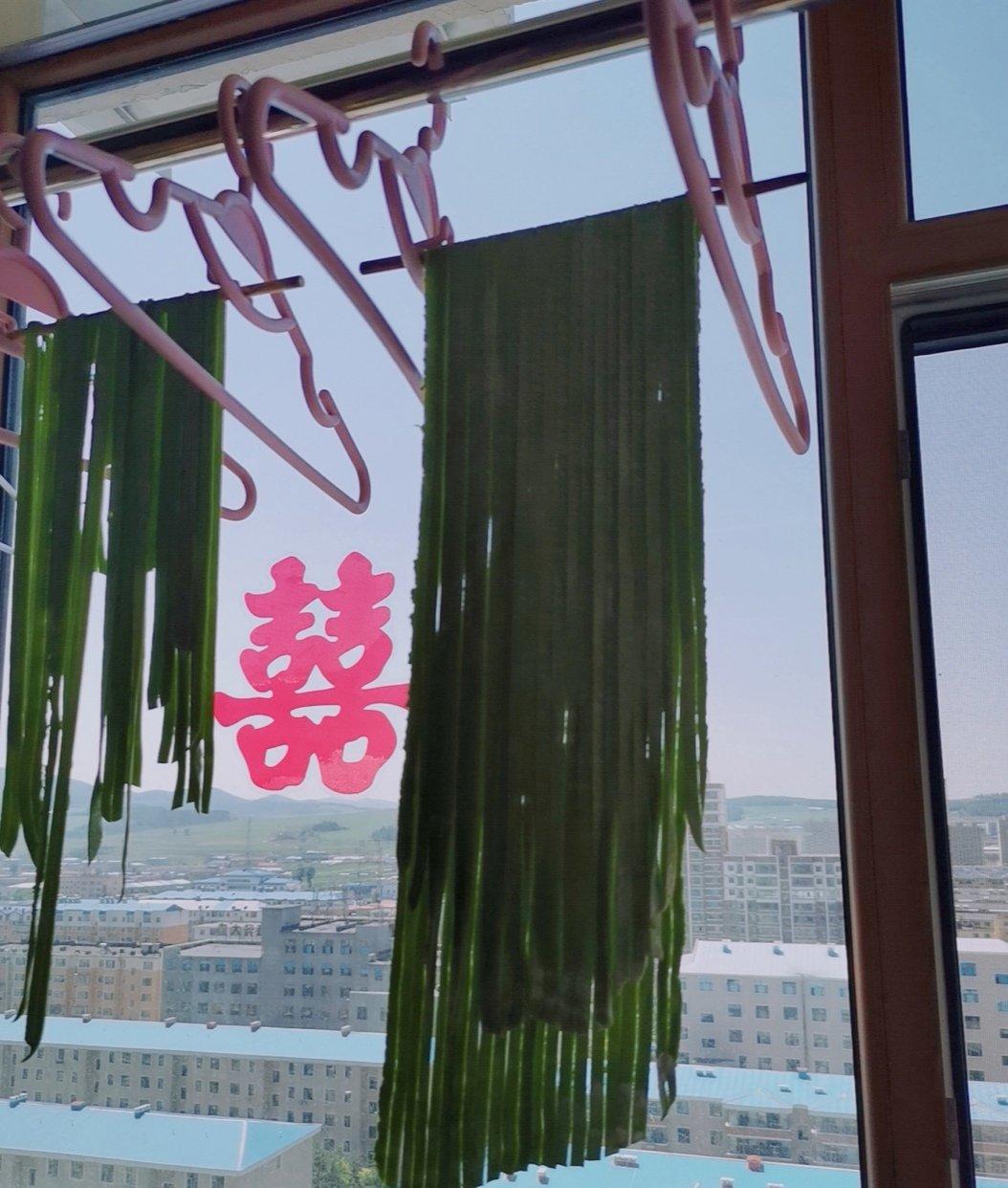 小美无水菠菜面