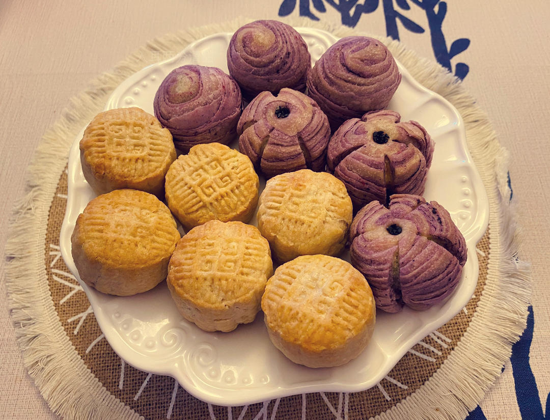 芒果椰蓉月饼