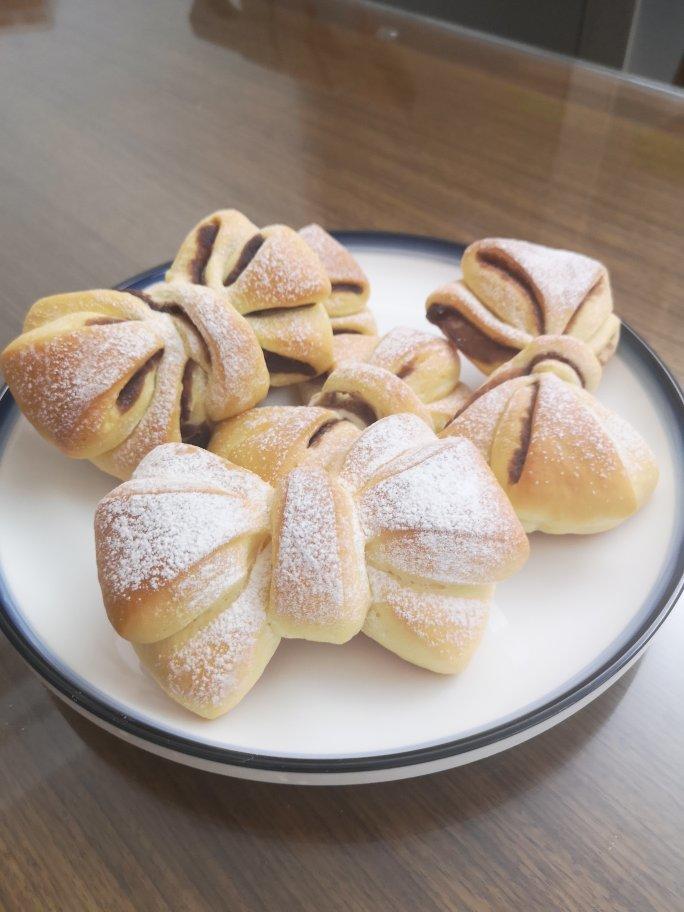 甜蜜少女心-蝴蝶结面包