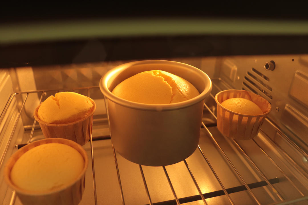 6寸，8寸，10寸戚风蛋糕配方（已更新）