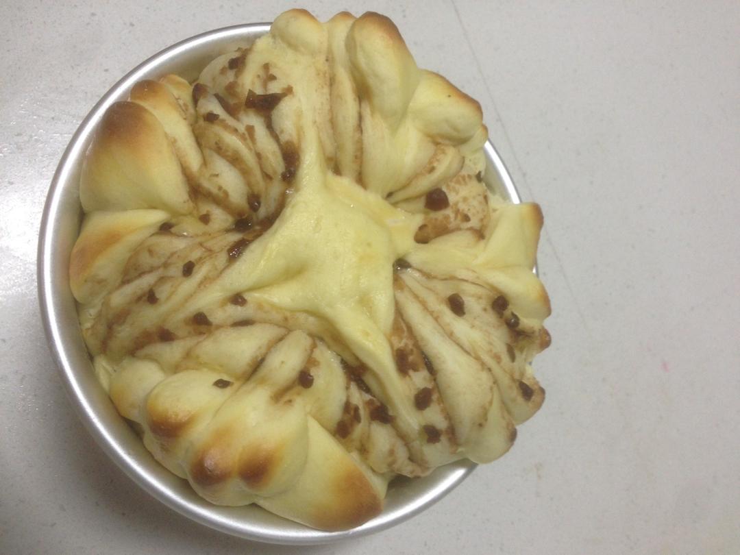 豆沙花式面包