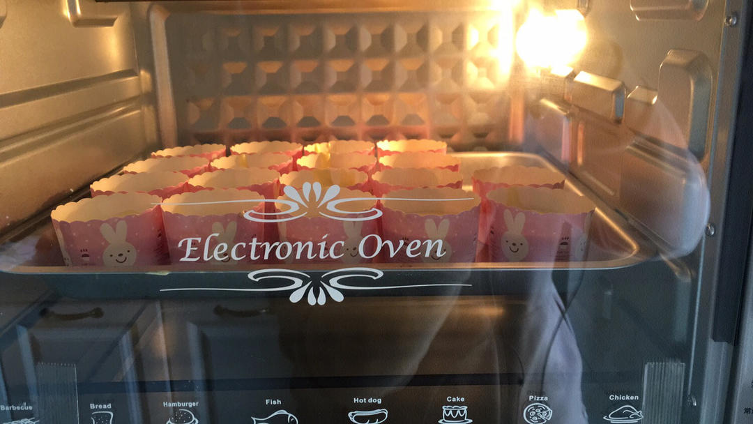 纸杯蛋糕 8寸戚风蛋糕的量