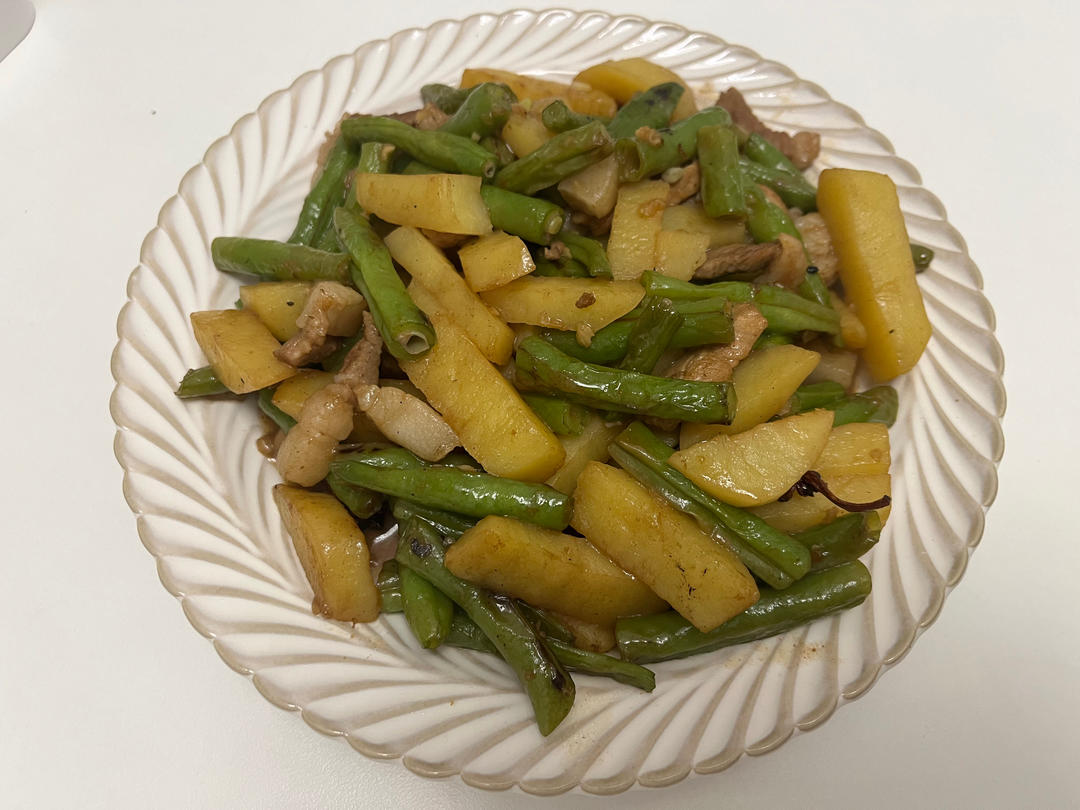 硬菜代表--排骨炖豆角土豆（豆角焖面胚子）