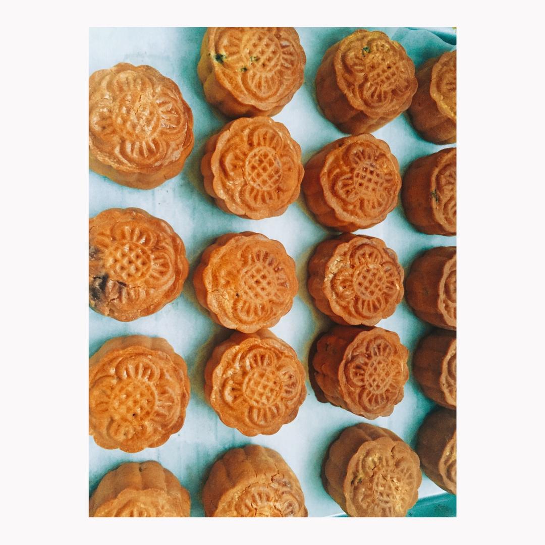 广式月饼—蛋黄莲蓉月饼