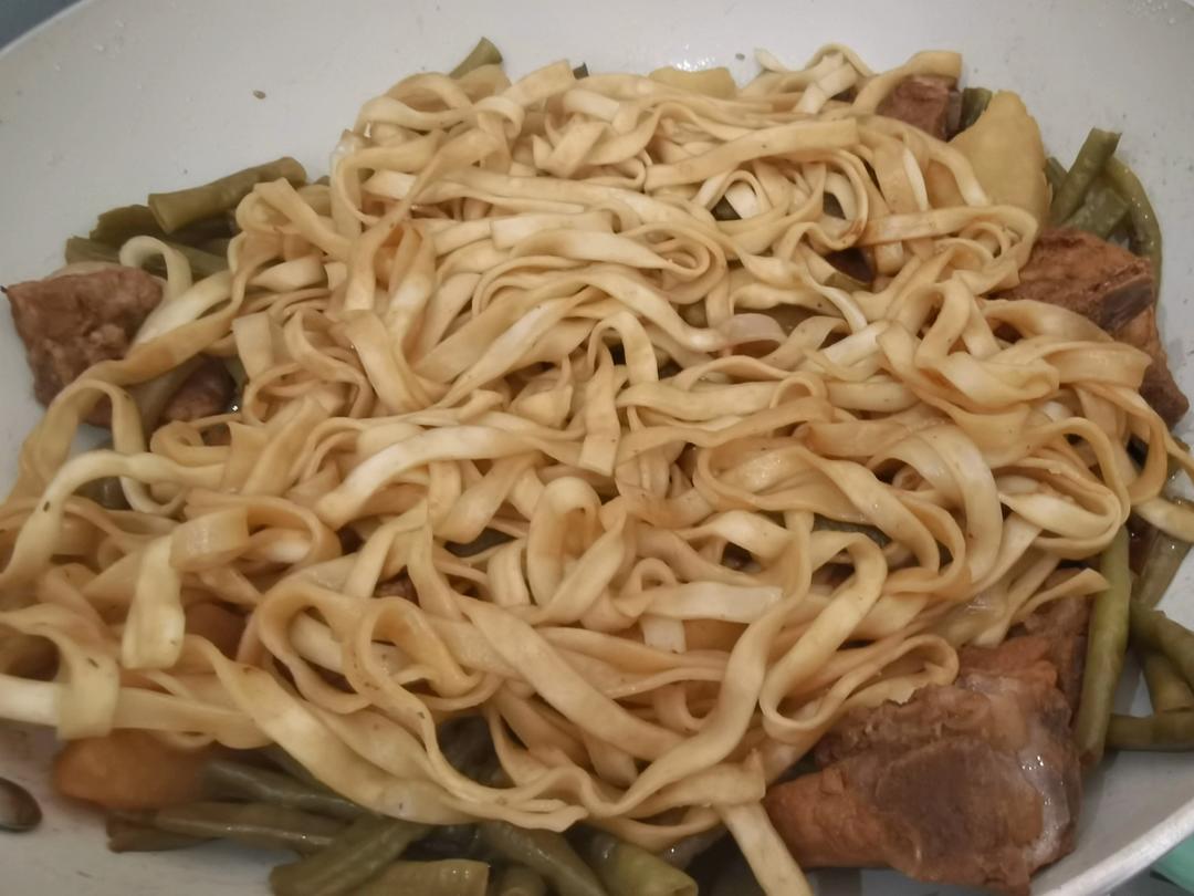 硬菜代表--排骨炖豆角土豆（豆角焖面胚子）