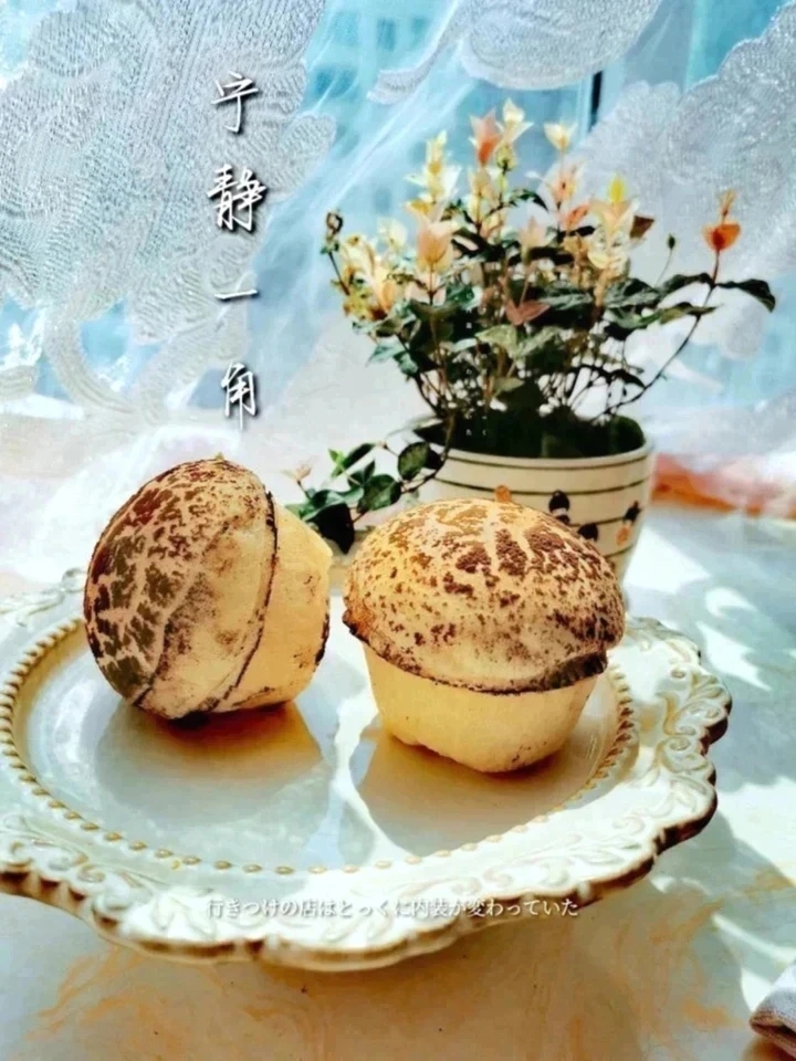 蘑菇顶日式红豆包