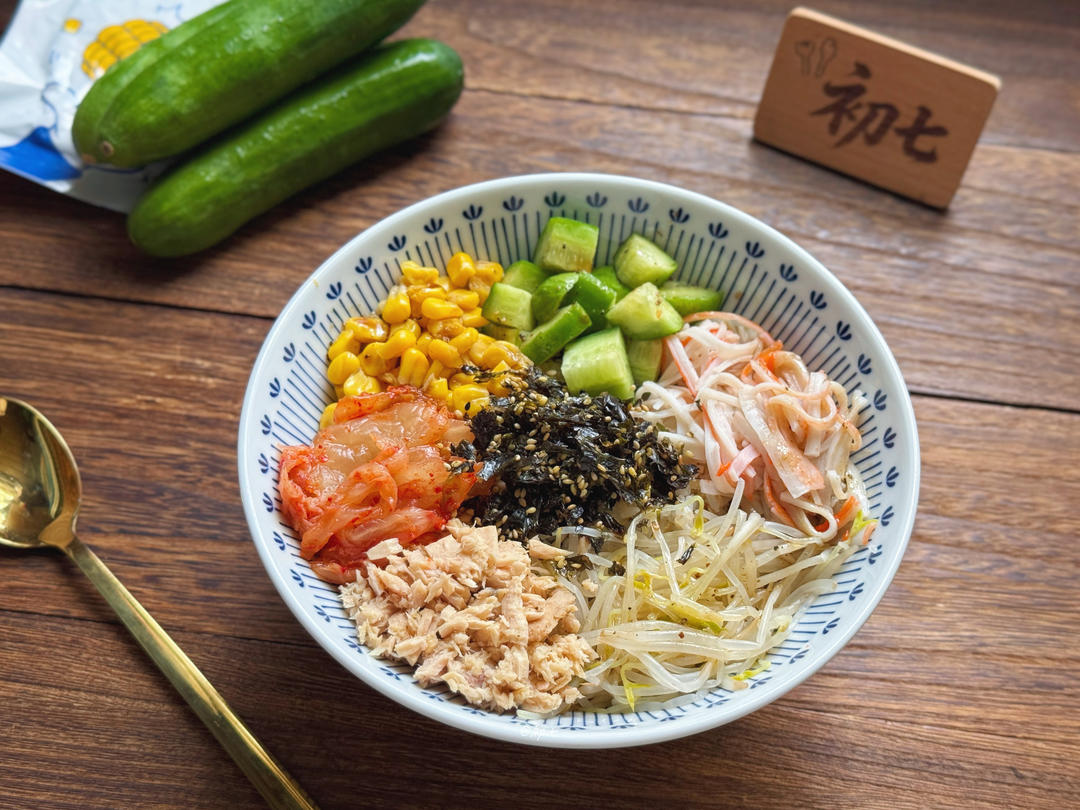 金枪鱼拌饭