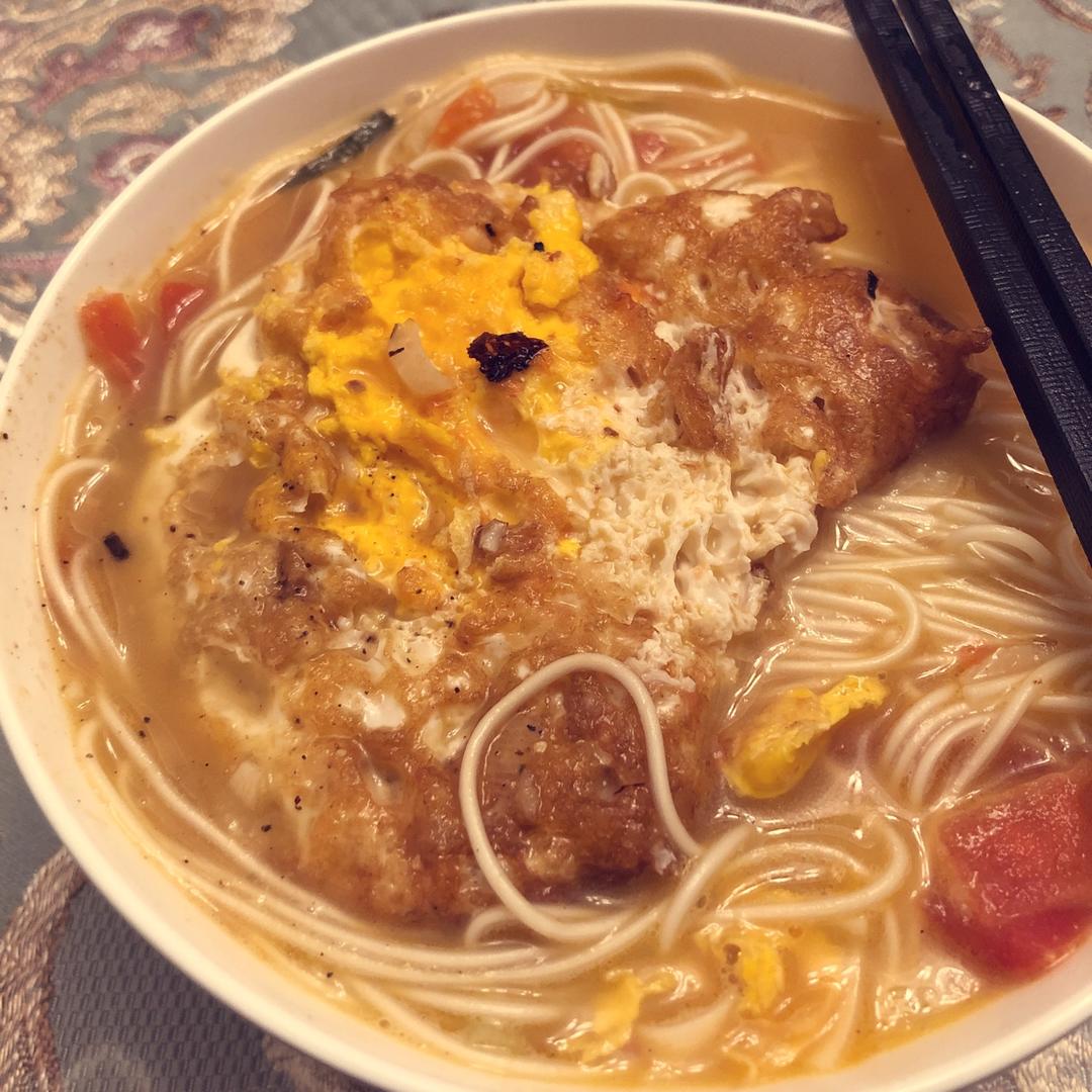 番茄丝瓜煎蛋面