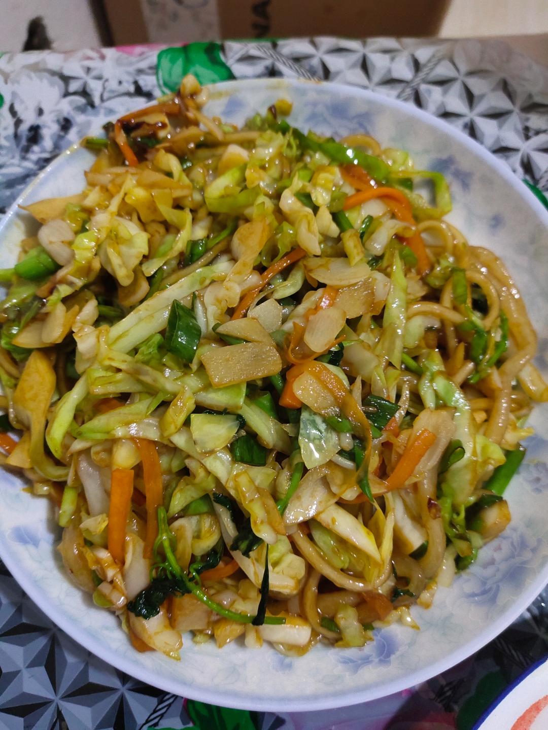 大厨教你“包菜炒粉条”不粘锅好吃的做法