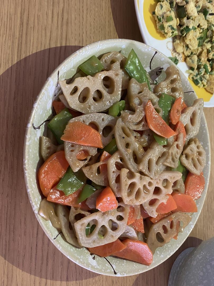 谁都能学会的清爽宜夏荷塘小炒