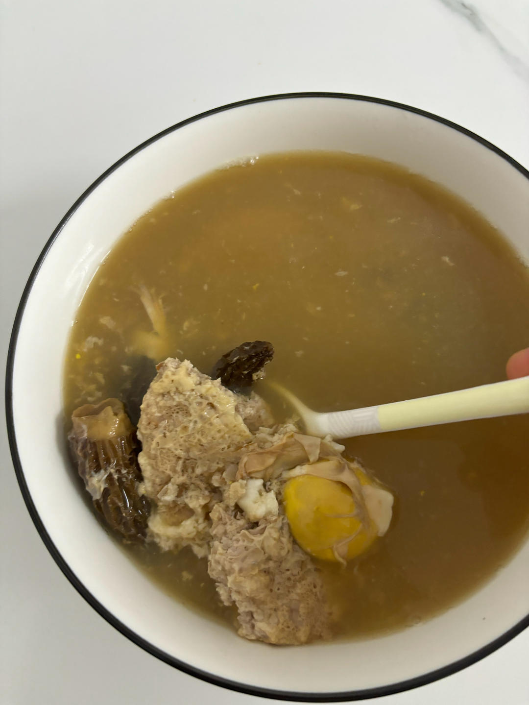 羊肚菌瘦肉汤