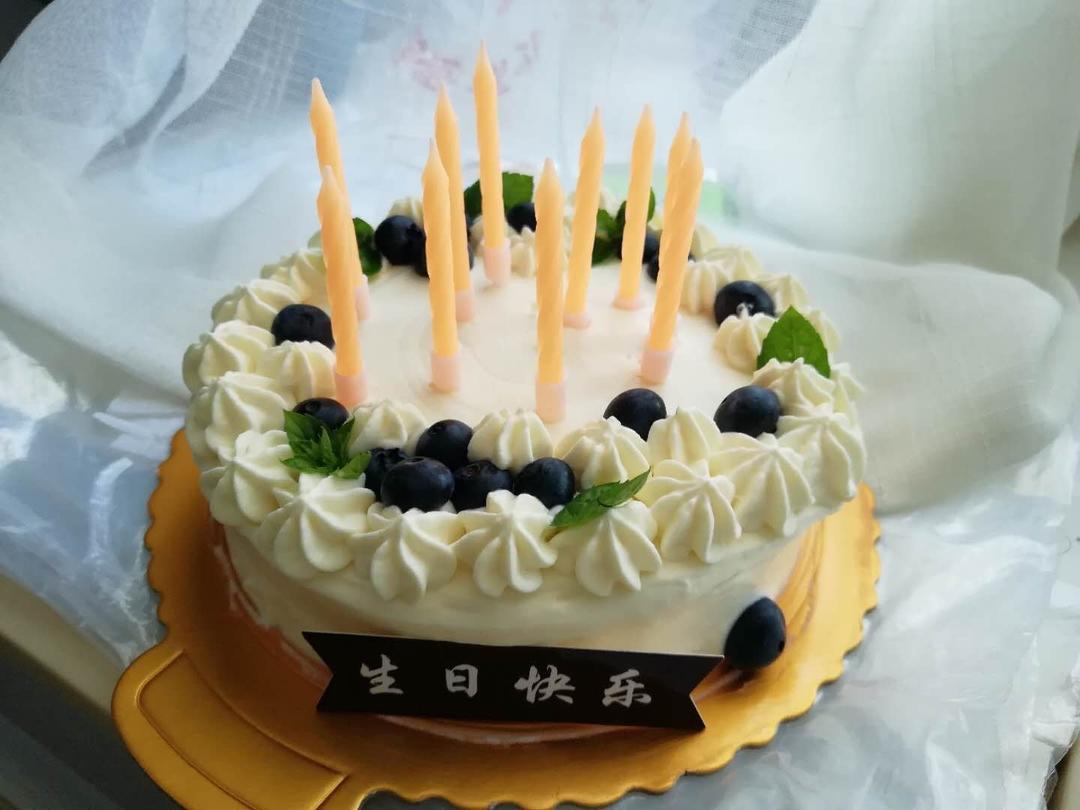 吃一口就会爱上的方形榴莲奶油蛋糕 齿颊留香～