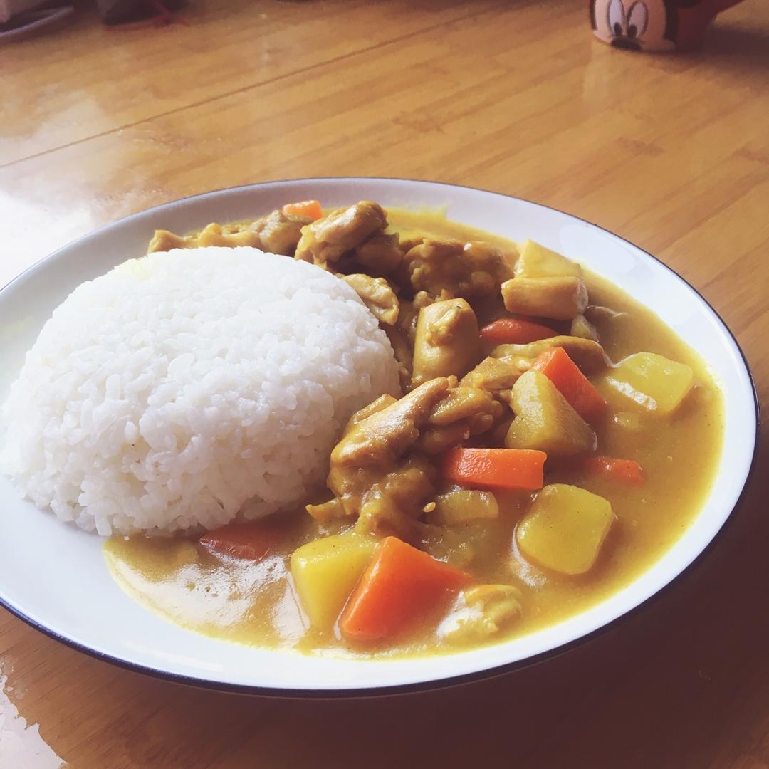 咖喱鸡肉饭