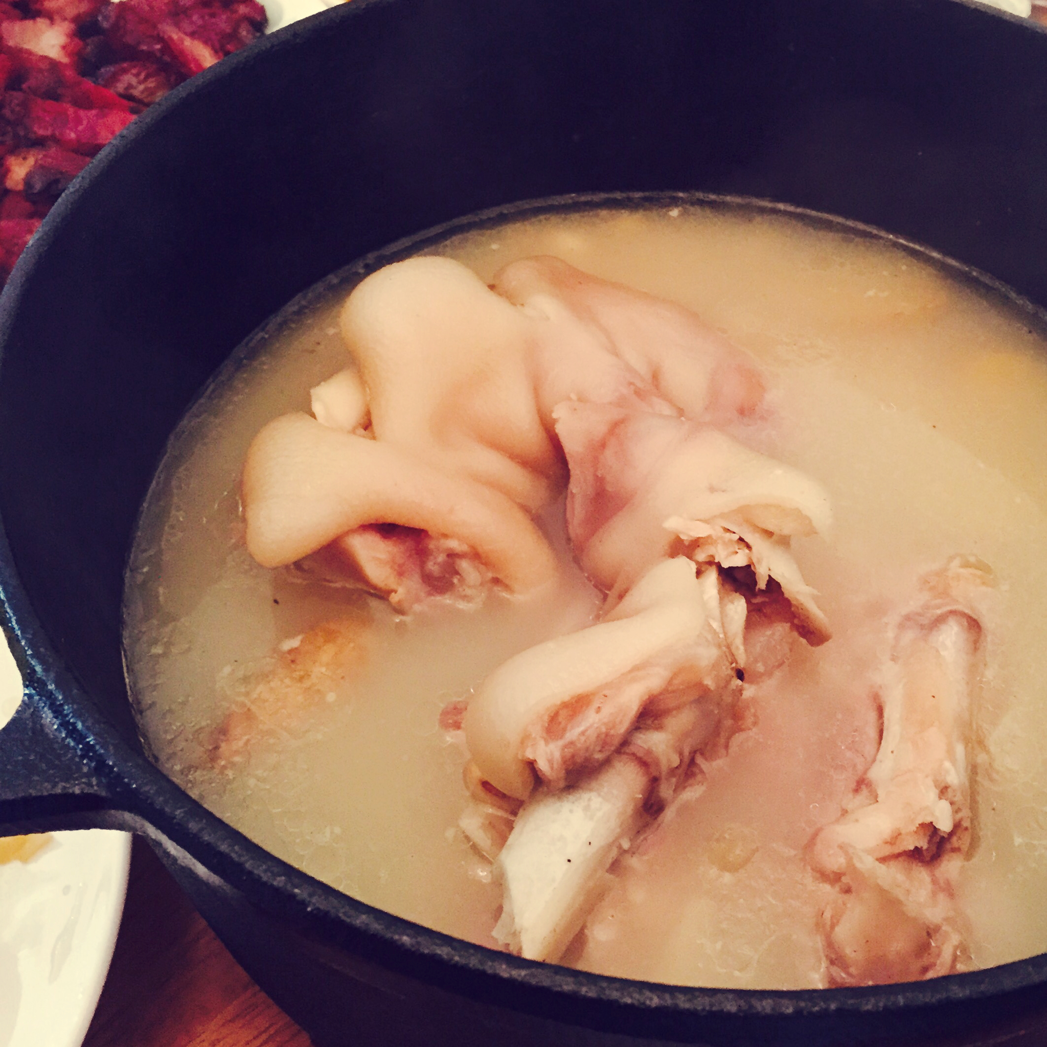 黄豆猪脚汤