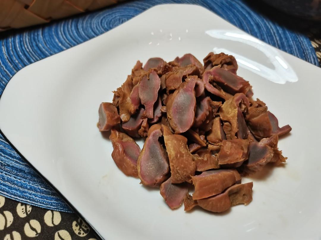 来个卤鸡胗