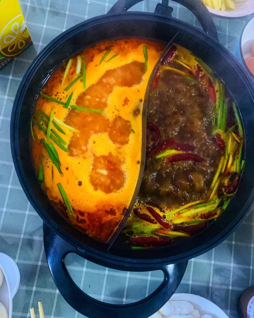 六颗番茄🍅火锅汤底