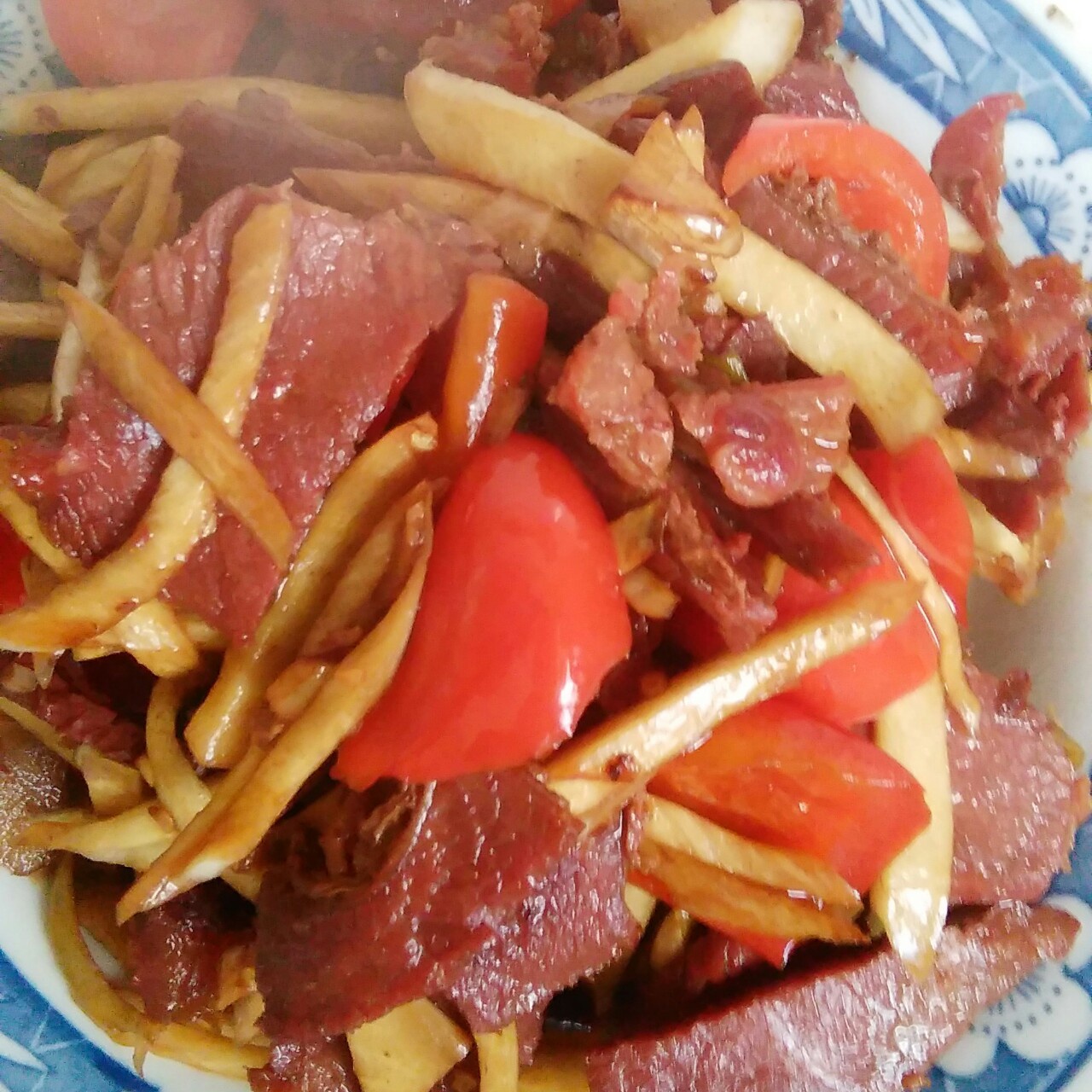 青椒小炒卤牛肉