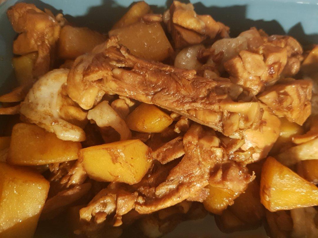 土豆焖鸡腿