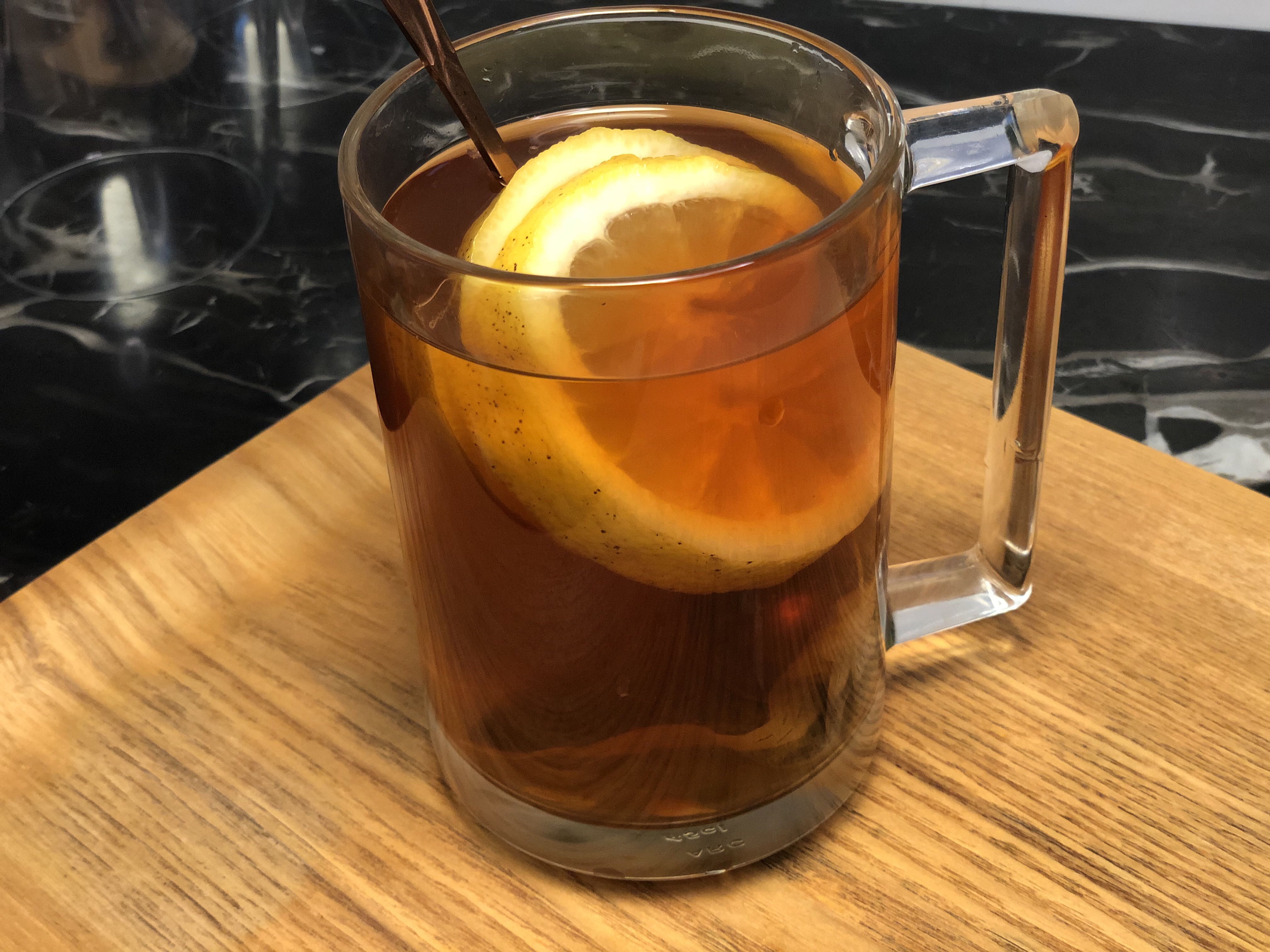 自制柠檬红茶，炎炎夏日非常解暑的饮料的做法 步骤3