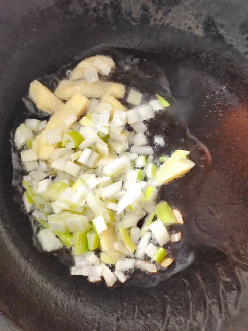 豆角粘卷子🌻一锅鲜的做法 步骤3