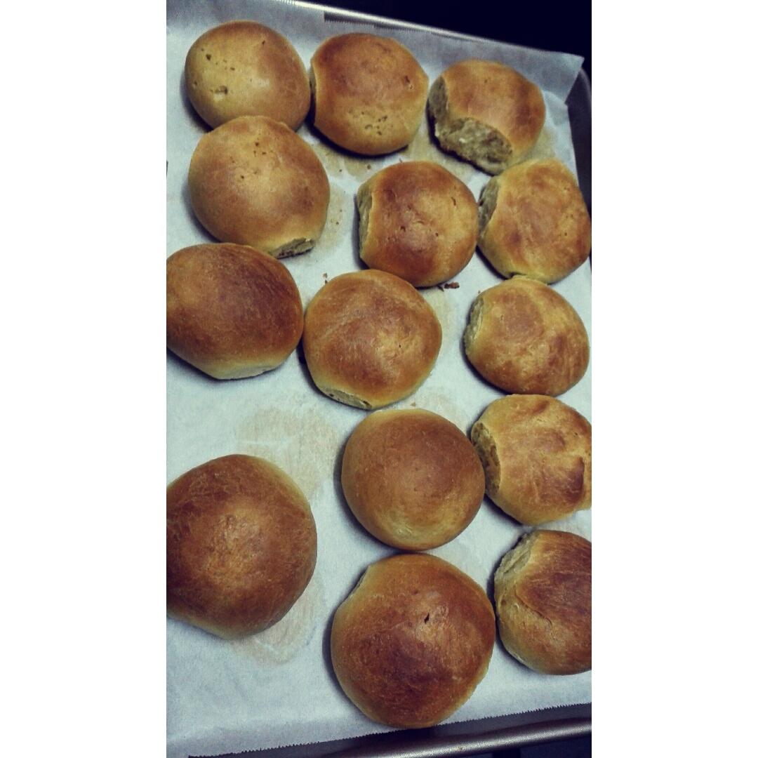 大人小孩都爱不释口的【蜂蜜牛奶小餐包】