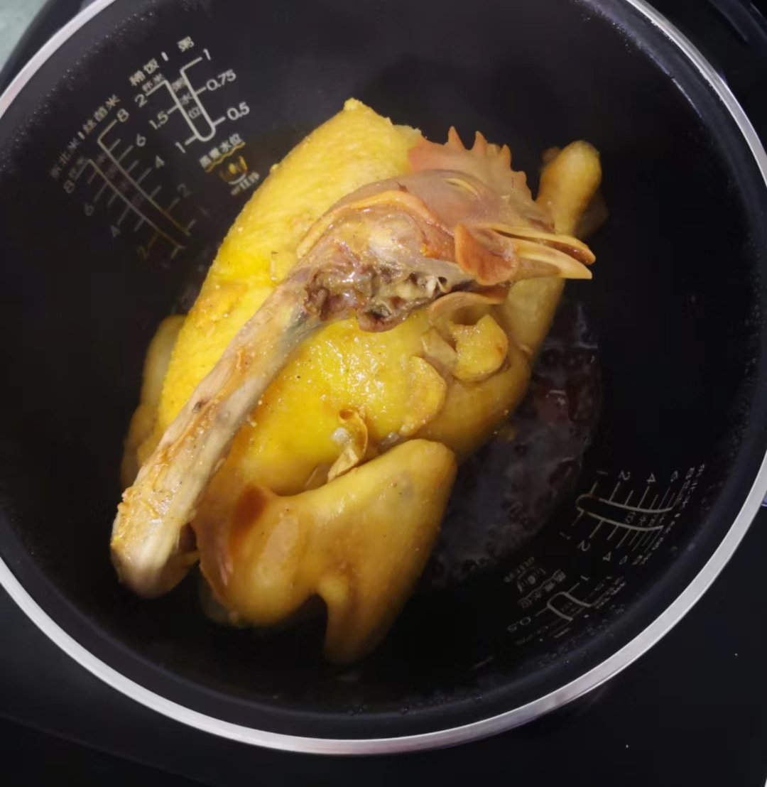香菇木耳芹菜炒鸡