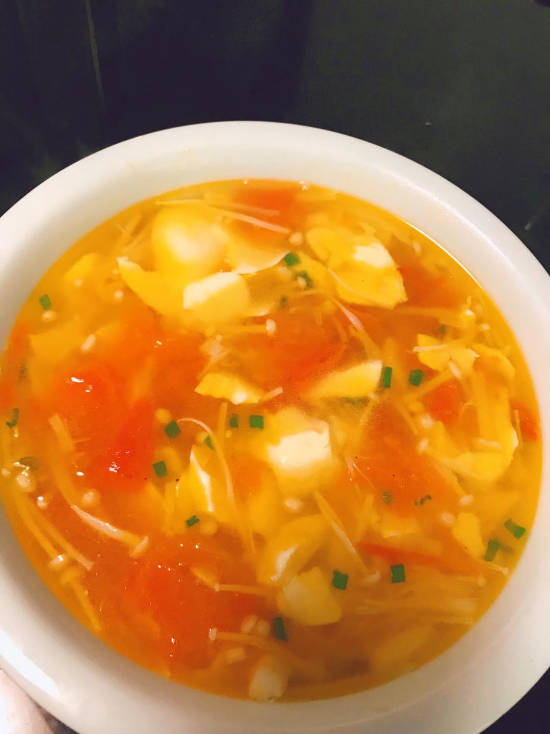 番茄金针菇豆腐汤