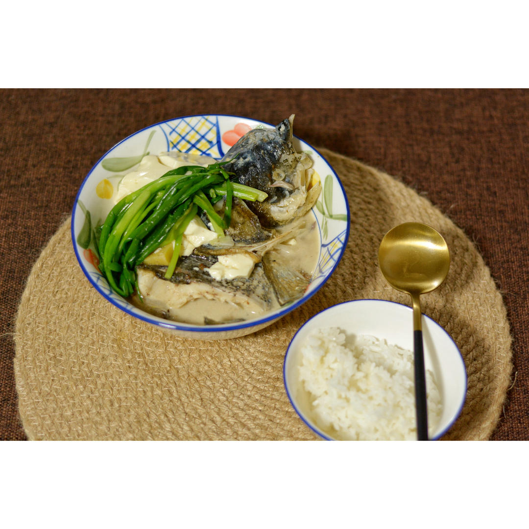 鱼头豆腐汤