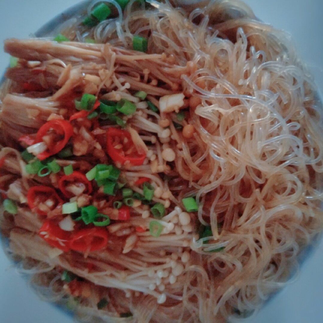 蒜蓉蒸金针菇粉丝（小心上瘾）