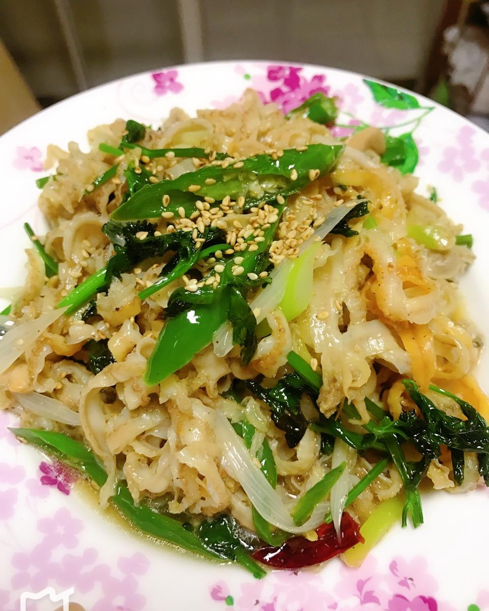 爆炒扇贝裙边（干贝边）