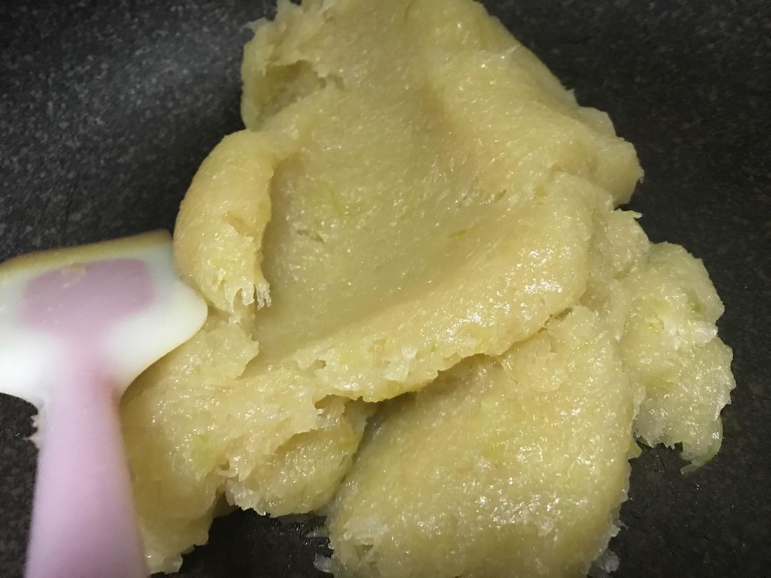 广式月饼—蛋黄冬翅月饼