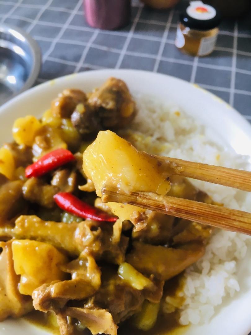 咖喱鸡肉饭