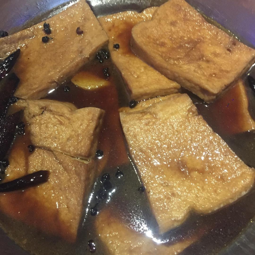 五香卤豆腐