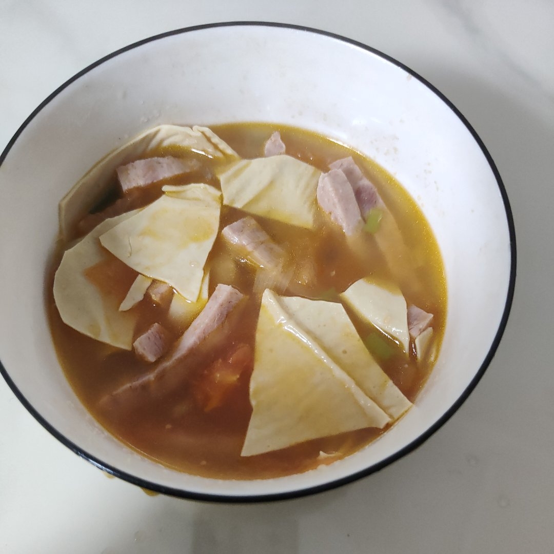西红柿豆腐皮汤