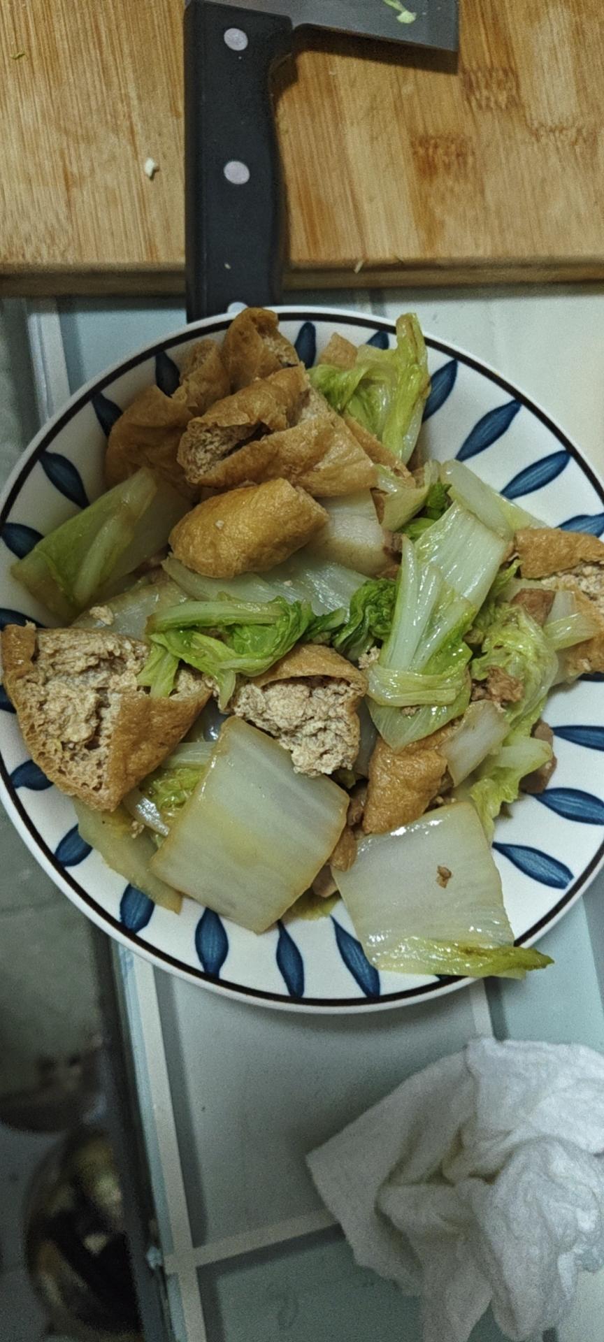 好吃到连汤汁都不剩的白菜焖豆泡，给肉都不换