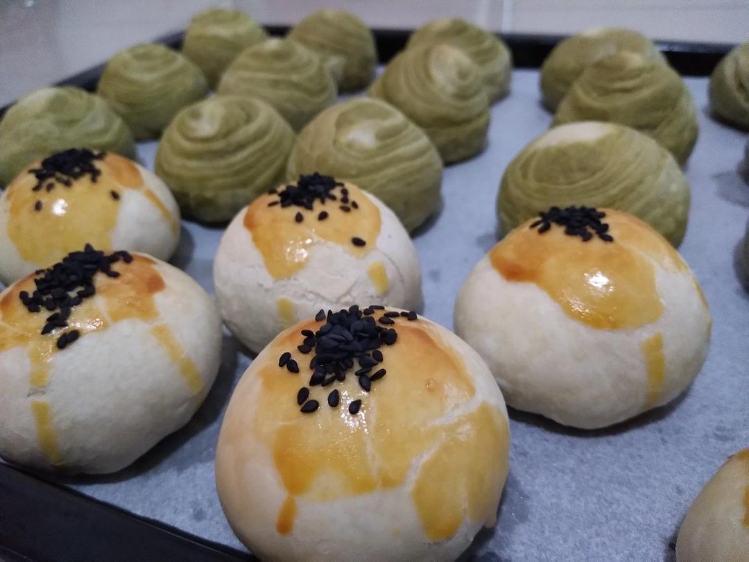 蛋黄酥~紫薯、抹茶、原味~花好月圆，中秋快乐~内附一次做六色蛋黄酥方法~