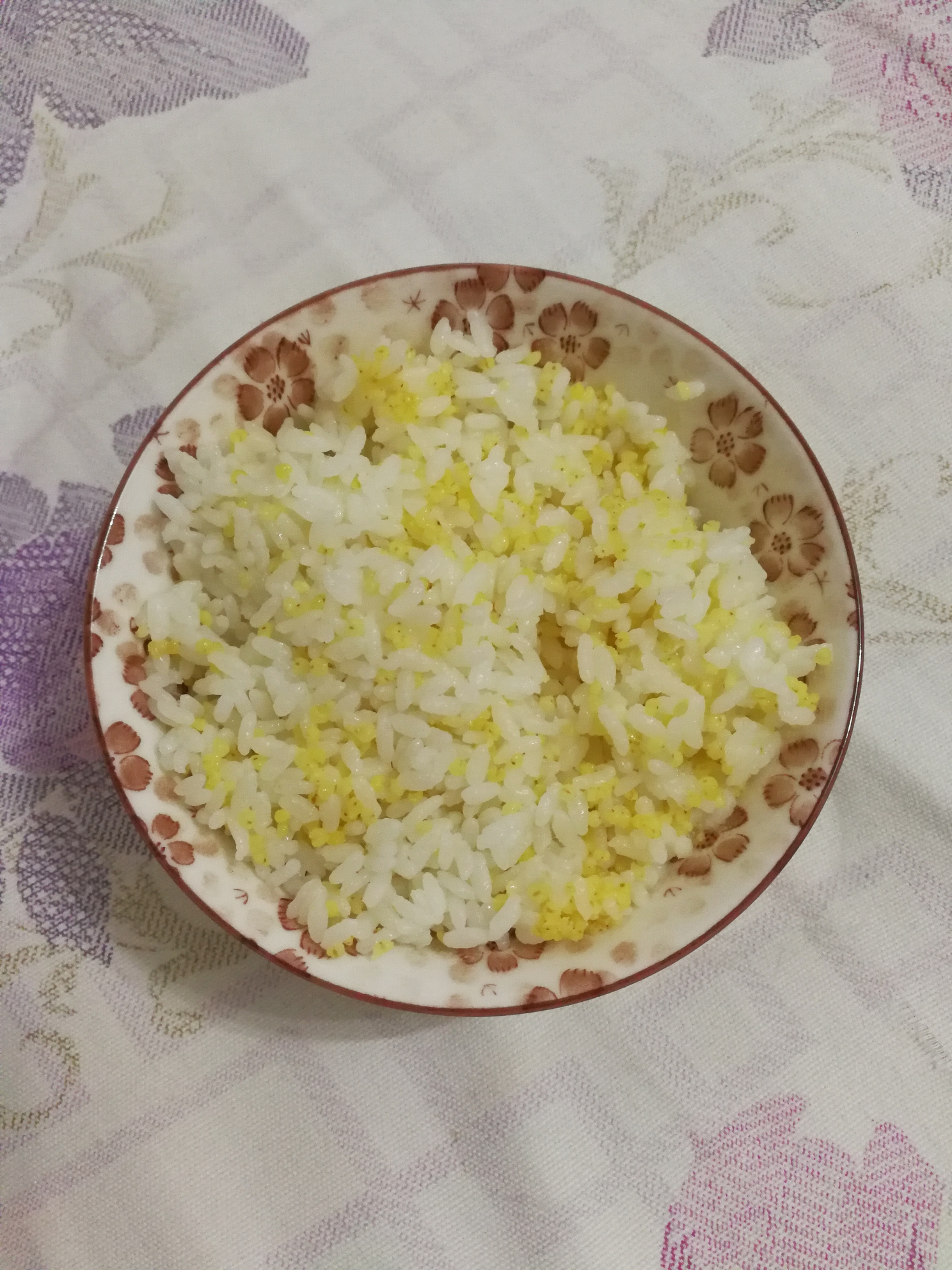 黏糯香甜的黄金白银（金银）饭【附微波炉做米饭的方法】