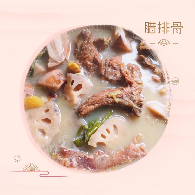玉米莲藕腊排骨汤
