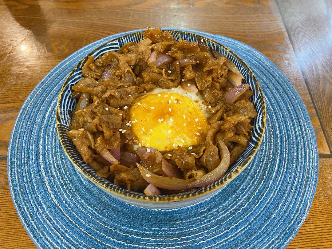 日式肥牛饭