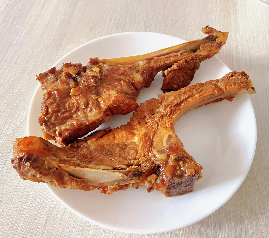 有滋有味香到吮指的酱骨架