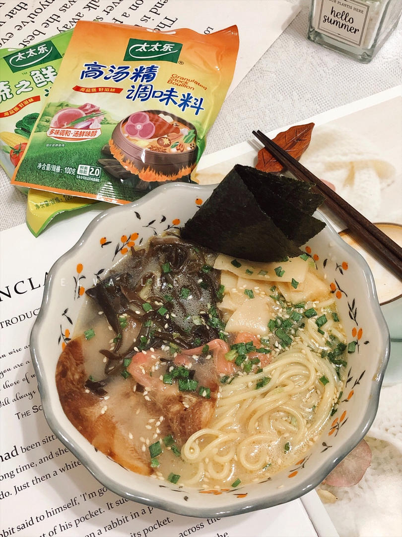 #窈窕蔬女 荞麦鲜汤面