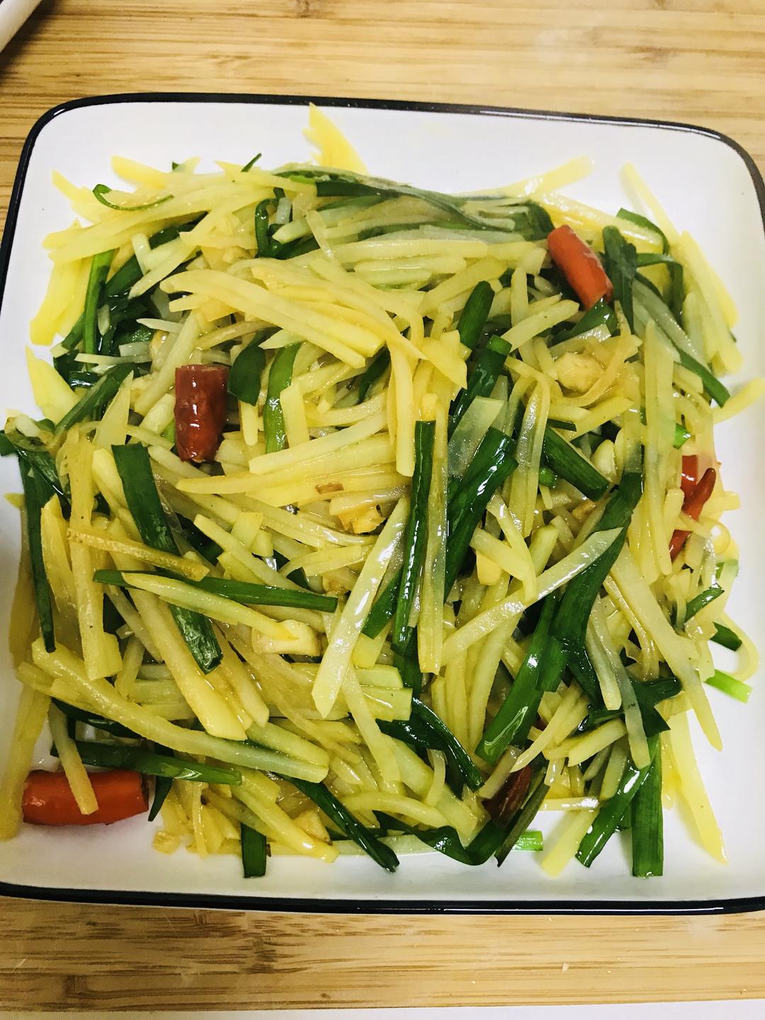 东北家常土豆丝的做法