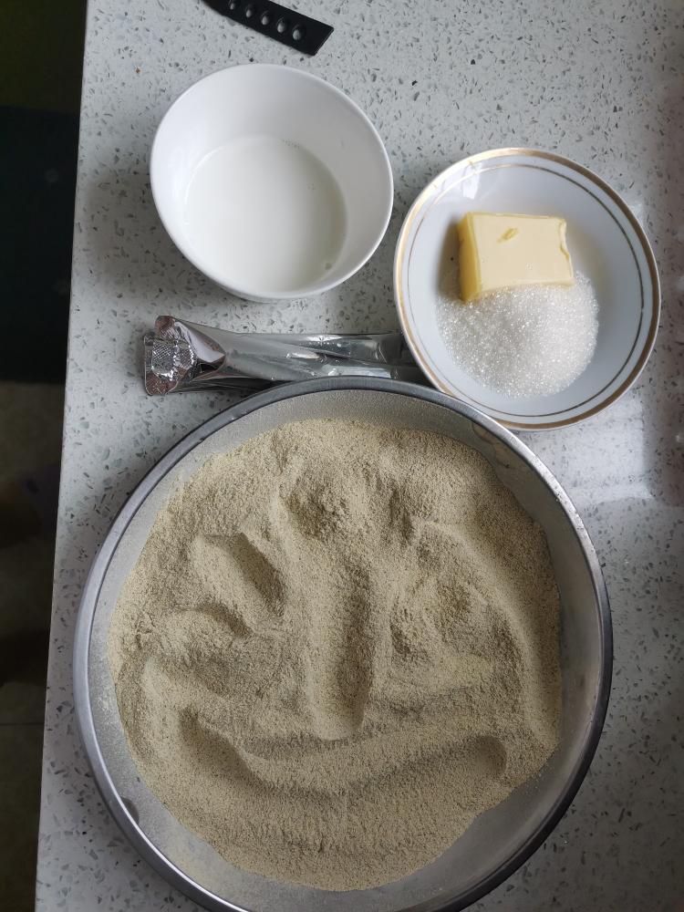 纯奶手撕吐司的做法 步骤1