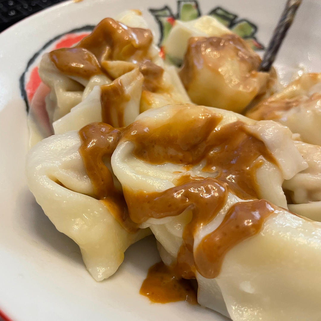 万能麻酱蘸料，好吃到停不下来。吉祥馄饨的麻酱蘸料。