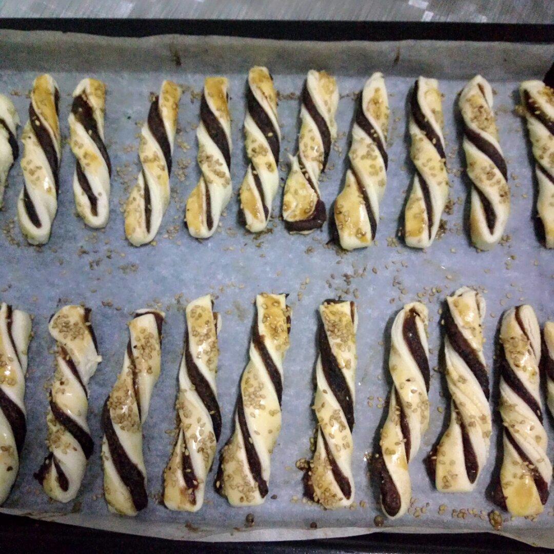 豆沙扭扭酥