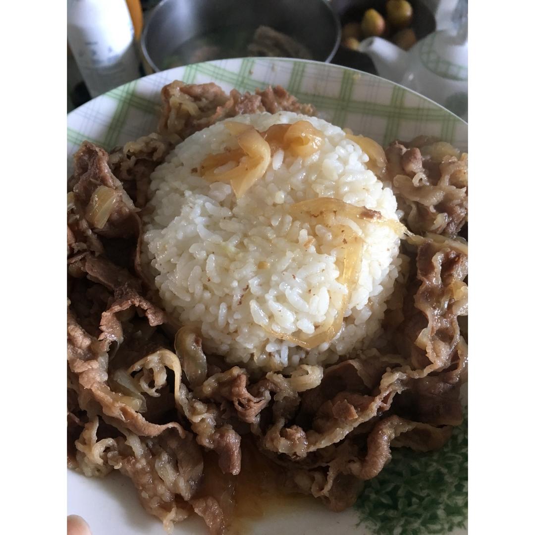 吉野家牛肉饭（牛丼）