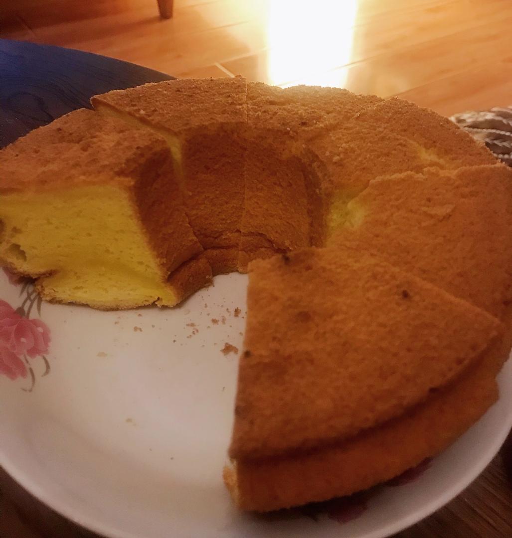 烤箱做蛋糕（戚风蛋糕的做法）