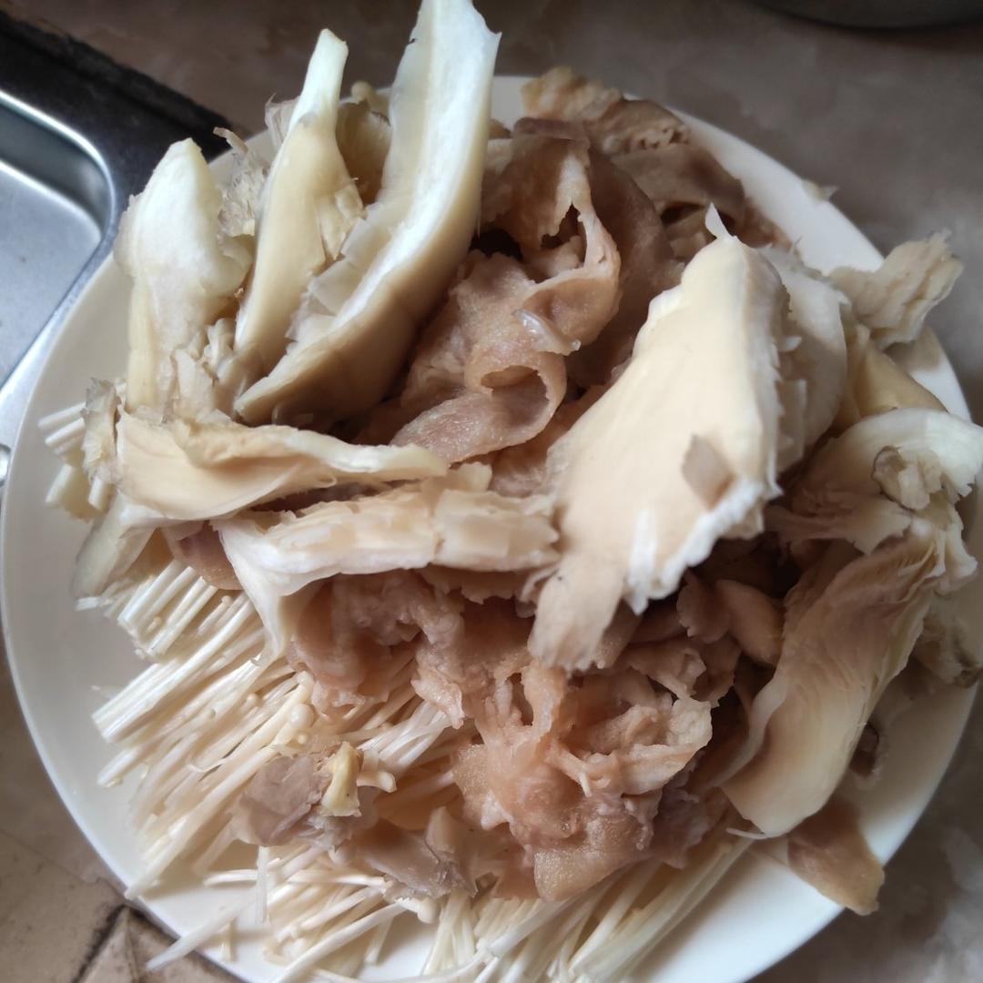 番茄肥牛金针菇