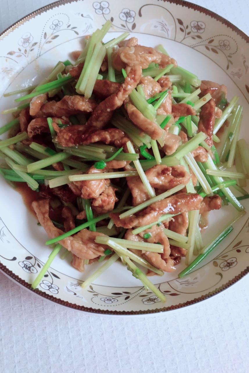 药芹炒肉丝